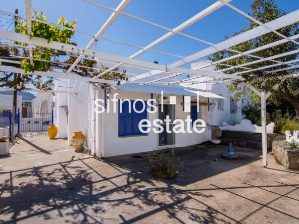 Sifnos real estate ID 336 Commercial building for rent Artemonas